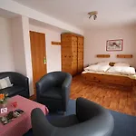 Garni Zur Post Hotel Utersum