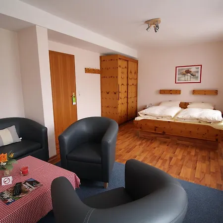 Garni Zur Post Szálloda Utersum